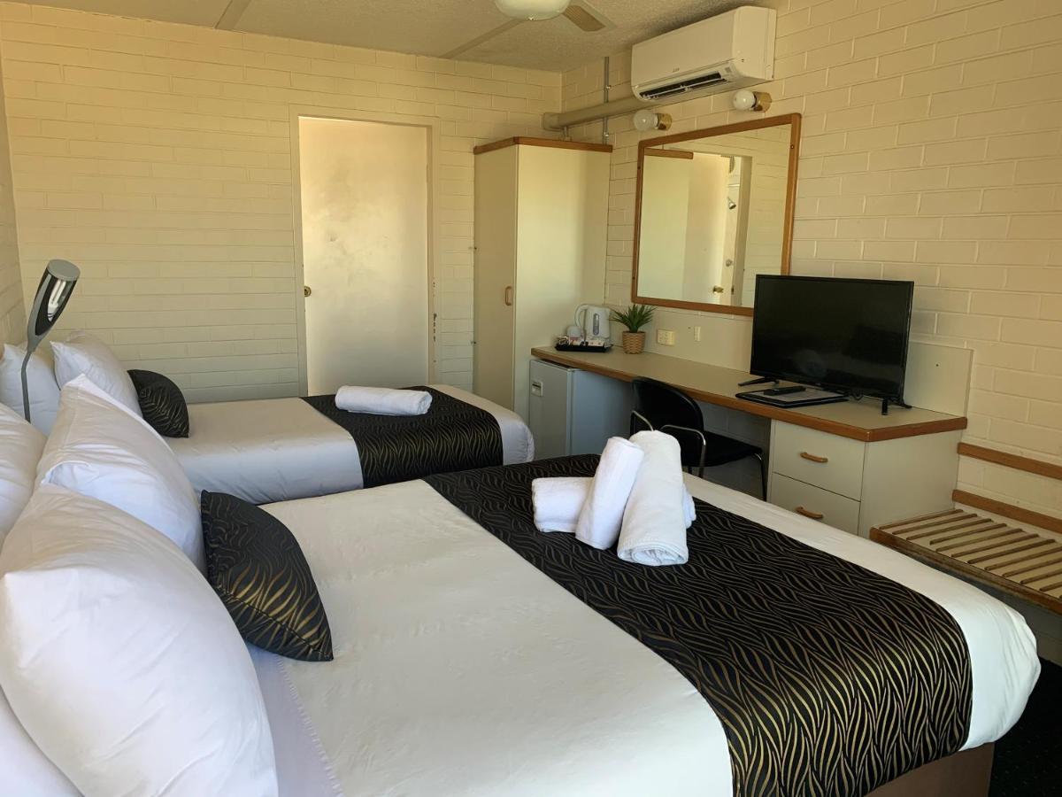 קווינביאן Crest Motor Inn מראה חיצוני תמונה